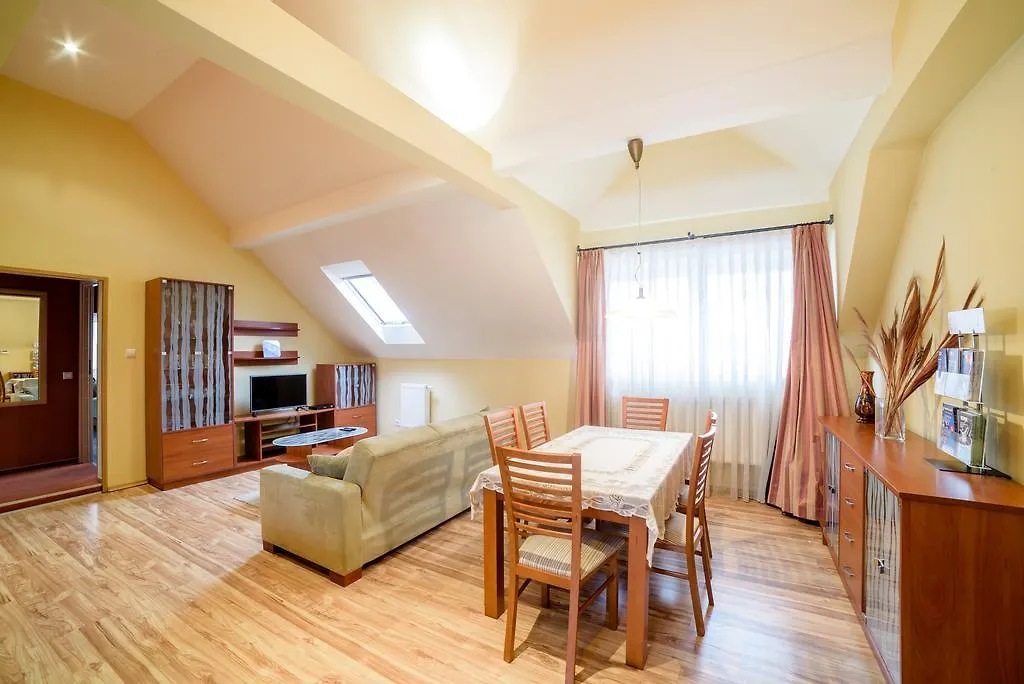 Park Apartment Krakov 0*,